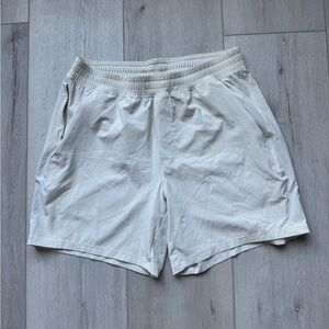 Lululemon Pace Breaker Linerless Short 7" Size L.